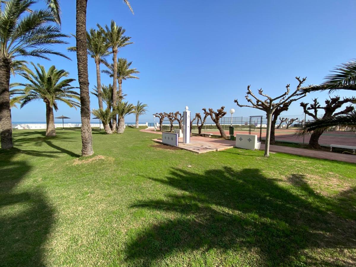 Atico En Primerisima Linea De Playa!!! Denia Exterior photo